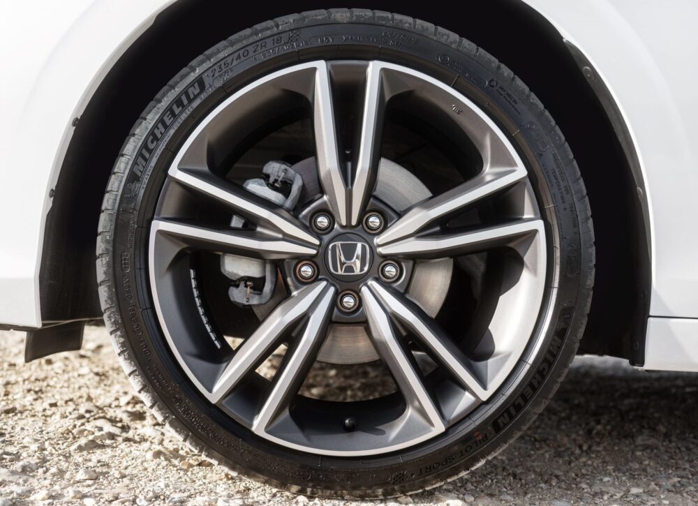 velg van de honda civic facelift advance